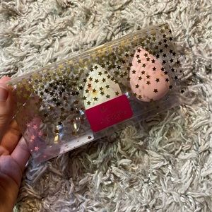 Set of two blender sponges